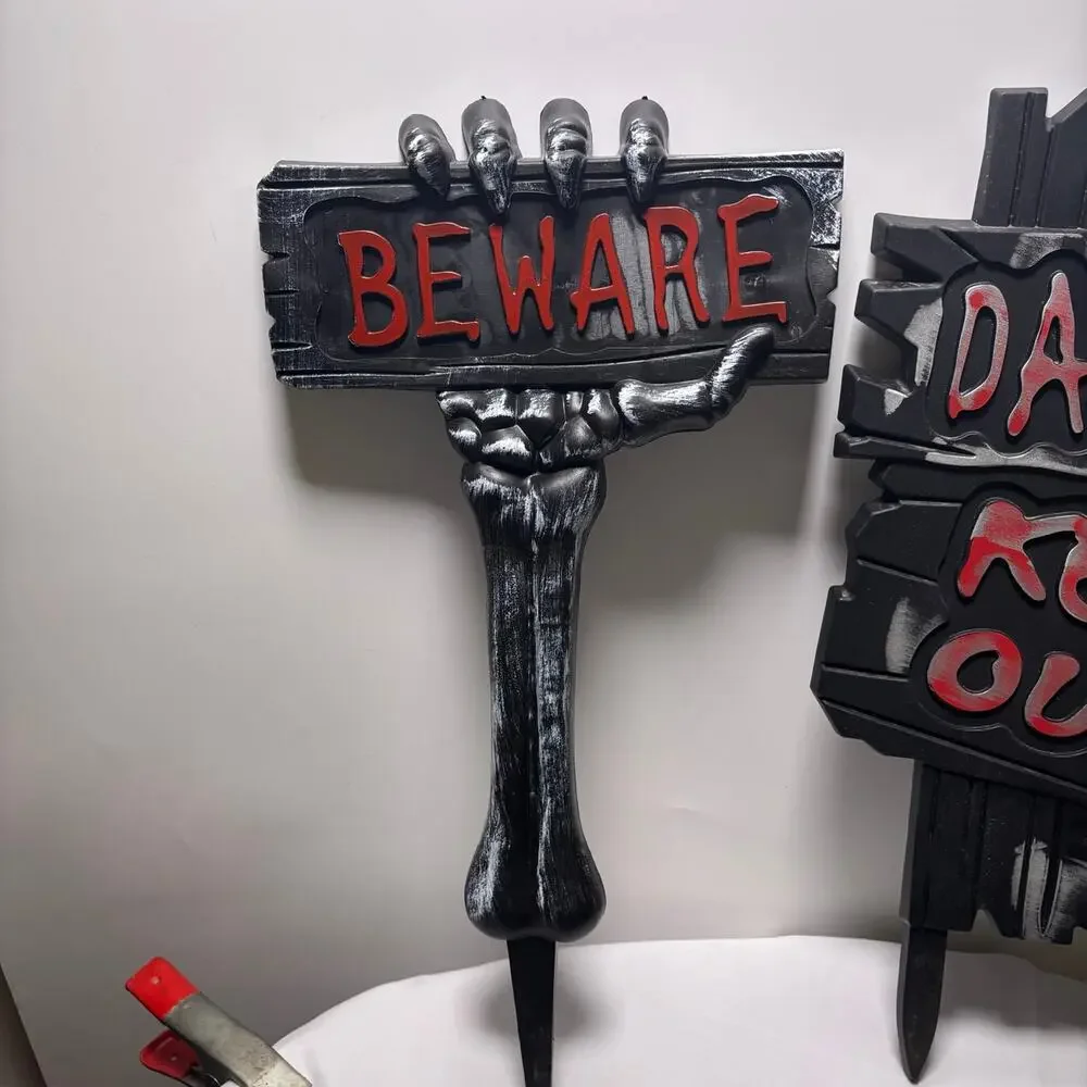 Halloween Yard Signs - 3 Count